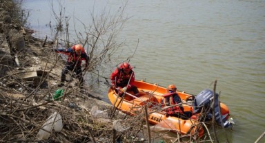 Meriç Köprüsü’nün ayakları temizlendi