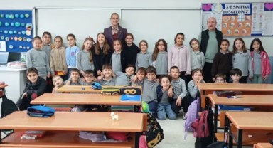 Öğrenciler yerel yönetimi muhtardan dinledi