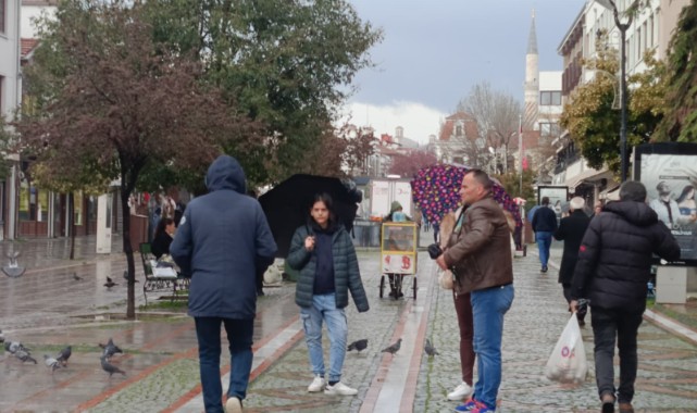 Saraçlar’da alışveriş yoğunluğu dikkat çekti