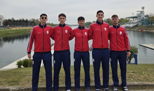 TED Edirne Kürek Kulübü sporcuları Zagreb’de Türk Bayrağını dalgalandırdı