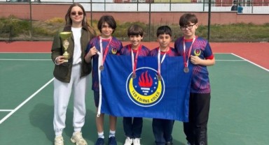 TED Edirne Tenisçileri kürsüde yer aldı