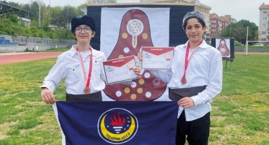 TED’li okçular elde ettikleri derecelerle dikkat çekti