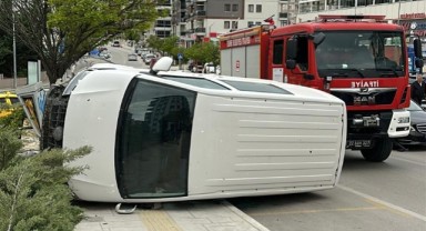 Ters dönen aracın sürücüsü yaralandı