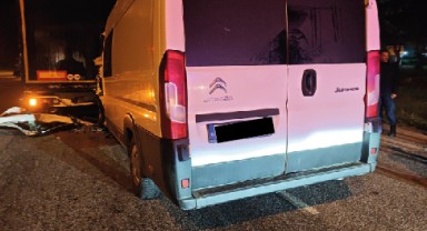 Tıra çarpan panelvandaki 1 kişi öldü, 1 kişi yaralandı