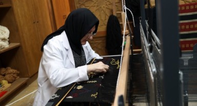 Trakya’nın geleneksel kilimleri kayıt altına alınıyor
