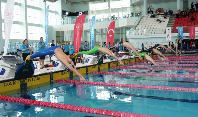 Türkiye’nin en hızlı paletleri Edirne’de yarışıyor