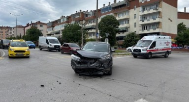 15 Temmuz Kavşağı'nda kaza: 1 yaralı