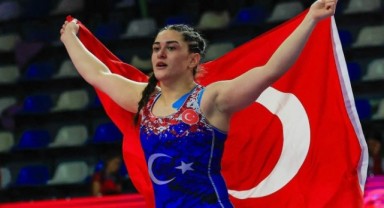 Altın madalya Edirne’ye geldi