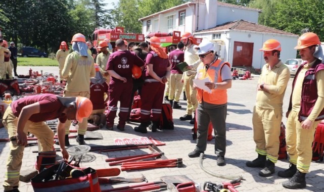 Ateş savaşçıları orman yangınlarına yönelik eğitim aldı