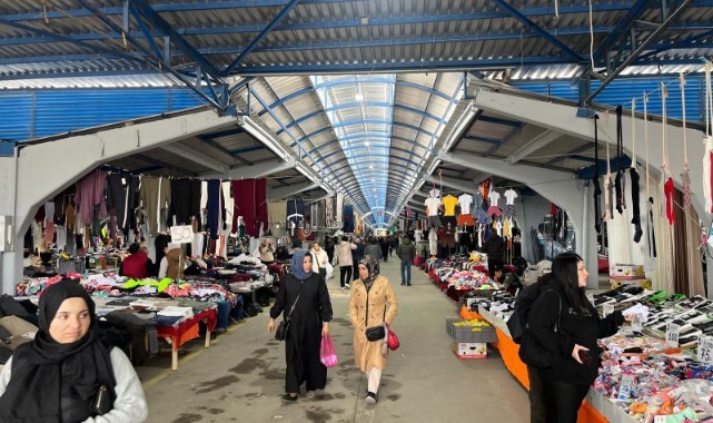 Balkan Pazarı’nda tezgahlar açıldı