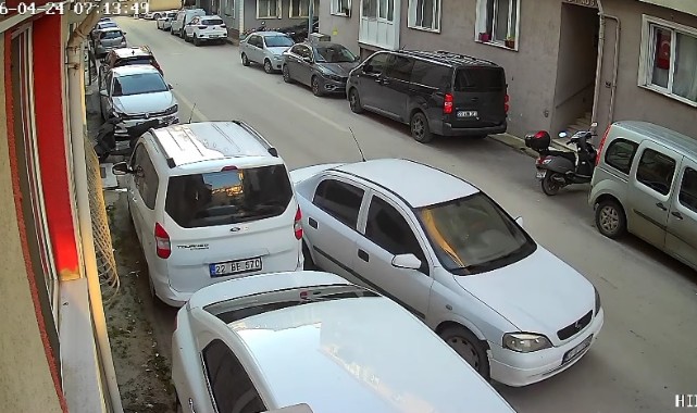 Çarpıp kaçtı kameralara yakalandı