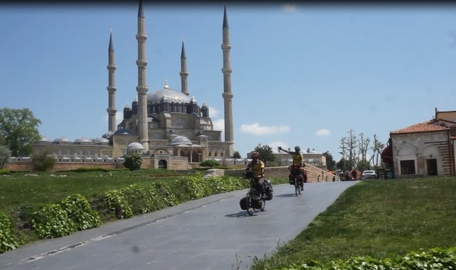 Emekliliği spor ve keşifle geçiriyorlar