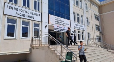 Geleceğin bilim insanları projelerini sergiledi