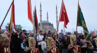 İstanbul'un Fethi'nin 573'üncü Yıl Dönümü Kutlamaları Edirne'den Başladı