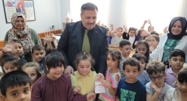 Minik yüreklerden Gazze’ye kurban bağışı