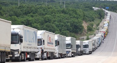 Nisanda 244,4 milyon dolarlık ihracat yapıldı