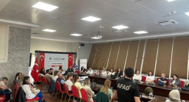 Öğretmenler ve akademisyenler AFAD’ın afet farkındalık eğitiminde buluştu