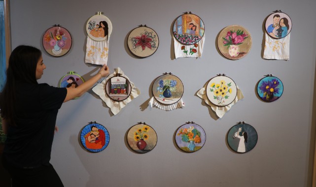 Sandıklardan çıkan eski eşyalar öğrencilerin elinde sanat eserine dönüştü