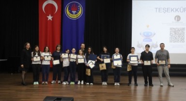 TED'li öğrenciler fuarda proje, deney ve araştırmalarını sundu