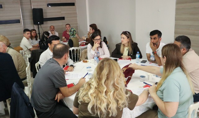 Trakya'da öğretmenler Türkiye Yüzyılı Maarif Modeli için buluştu