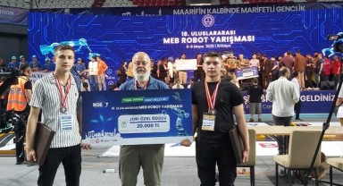 Uzunköprü MTAL’den Robotik Yarışmasında juri ödülü