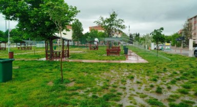 Yağmur altında sulama tepki topladı