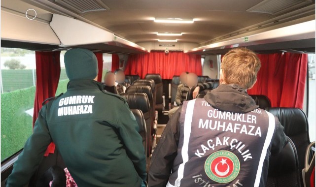 Yanlış otobüse binen 4 düzensiz göçmenin umut yolculukları sona erdi