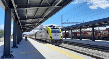 Yeni tren garının yapımı devam ediyor