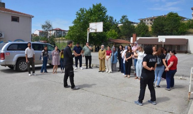 AFAD’dan çocuk evleri sitesi müdürlüğü personeline afet eğitimi