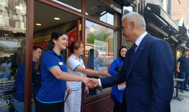 Bakan Ersoy Sokak Sağlıklaştırma Projesi'ni inceledi