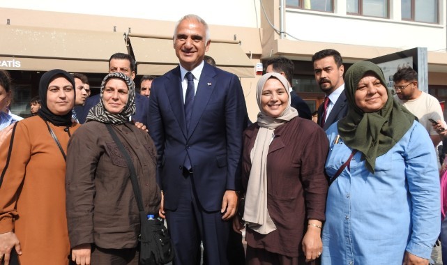 Bakan Ersoy Sokak Sağlıklaştırma Projesi'ni inceledi