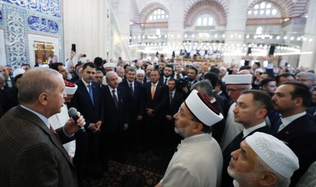 Cumhurbaşkanı Erdoğan Edirne'de: Cuma Namazını Selimiye Camisi'nde Kıldı