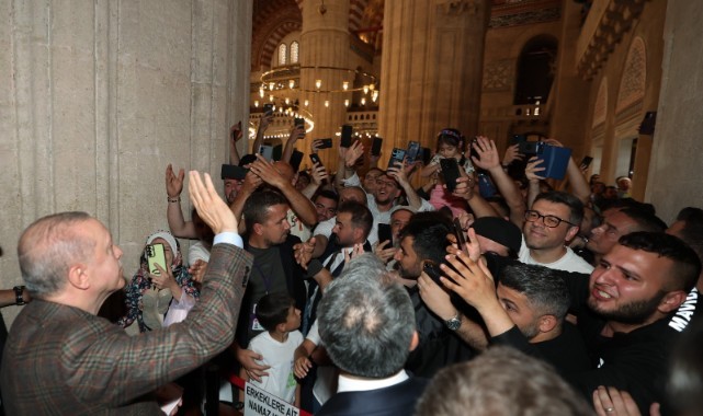 Cumhurbaşkanı Erdoğan Edirne'de: Cuma Namazını Selimiye Camisi'nde Kıldı