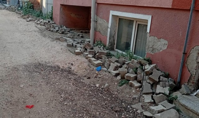 Halabiye Medrese Sokak sakinleri kalıcı çözüm bekliyor