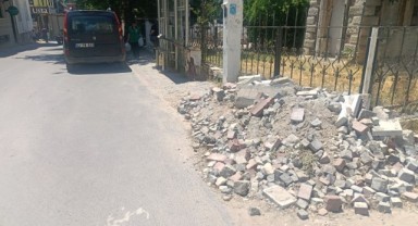 Kaleiçi’nde görüntü kirliliği ve yaya çilesi