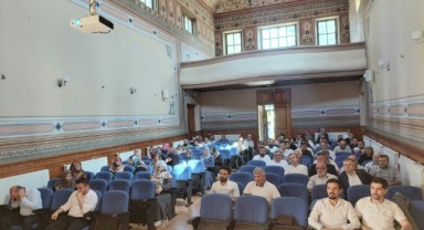 Kurs görevlilerine çok yönlü eğitim