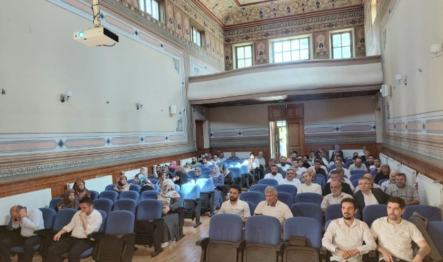 Kurs görevlilerine çok yönlü eğitim
