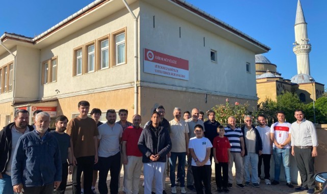 Selimiye’de sabah namazı sonrası milli maç heyecanı yaşandı