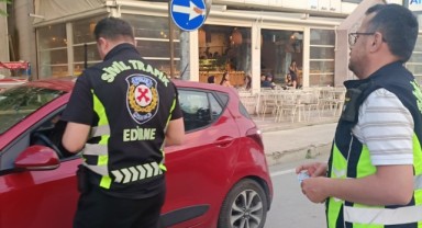 Sivil ekiplerden kask ve belge denetimi