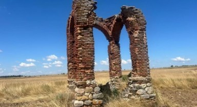 Tarihi Tatar Türbesi restorasyona hazırlanıyor