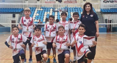TED Edirne Koleji Minik Voleybolculardan İl Şampiyonluğu