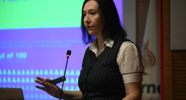 Yalnızlık Alzheimer riskini artırıyor