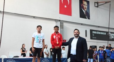 15 Temmuz Demokrasi ve Milli Birlik Günü'nde minik pehlivanlar mücadele etti