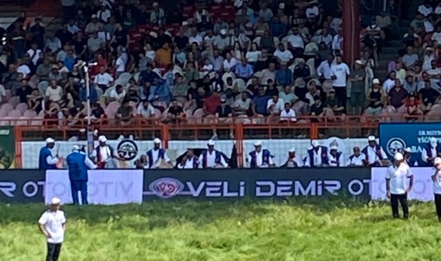 41 kişilik davul-zurna ekibi Kırkpınar’daki yerini aldı