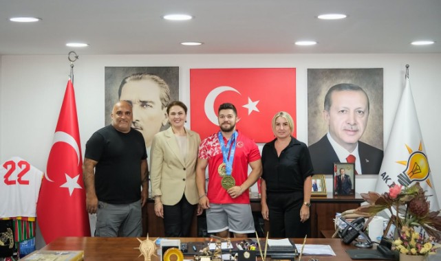 AK Parti'den Avrupa Şampiyonuna tebrik