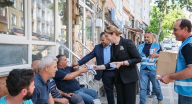 AK Parti heyeti Kıyık’ta aşure ikramı yaptı