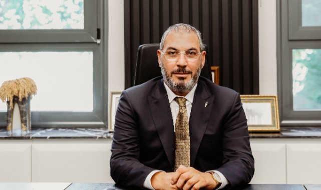 Askeri birliklerin önünü kapatan iş insanı İba, o geceyi anlattı