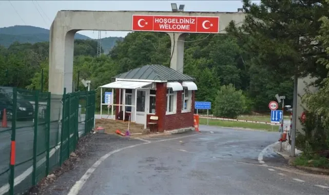 Dereköy Sınır Kapısı Hafif Ticari Araçlara Açılıyor