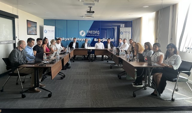 Elektrik şebekesinde dijital dönüşüm hız kazanıyor