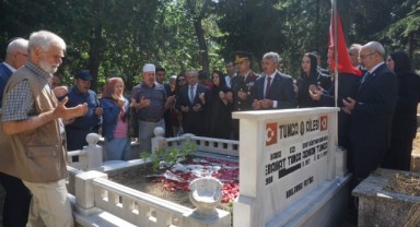 Eller 15 Temmuz Şehitleri için semaya açıldı